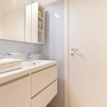 Apartman Alessia's Flat- Affori 5 *